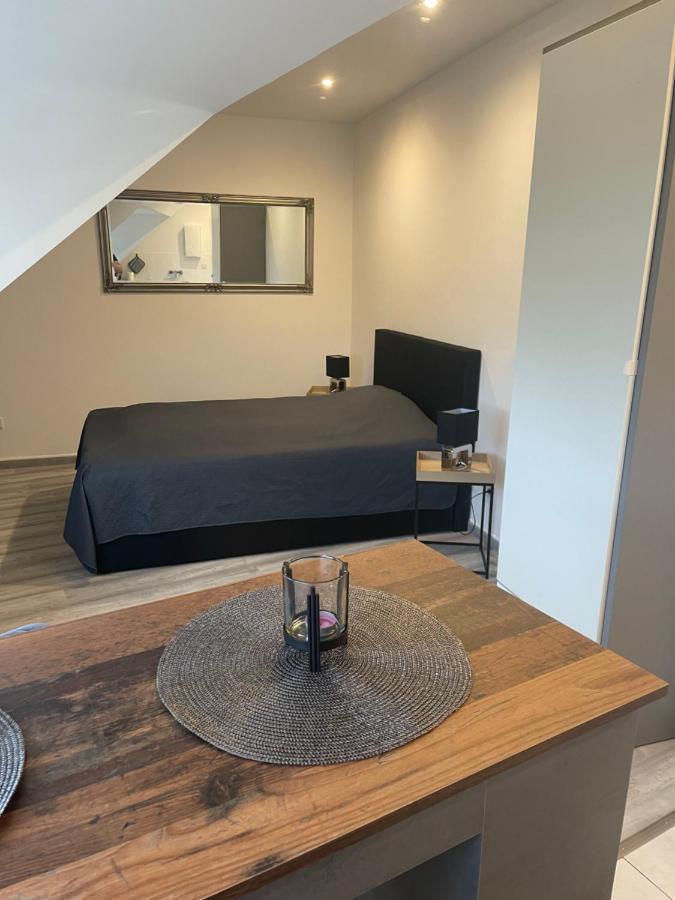 25 Qm Ferienwohnung Neuss Furth Exterior foto